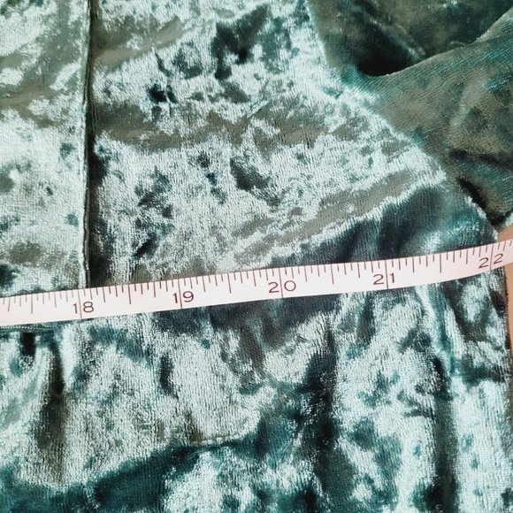 PLAYBOY Velour Emerald Green Long Sleeve Button Down Shirt - Picture 5 of 6